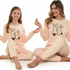 Beste Pirce 🛒 Cornette Katoenen Pyjama Dames Volwassenen Winter Matching Gezin Pyama Lange Mouw Lange Broek Rabbits 720/303 L 🎁 -Pyjama-s-dames Winkel 550x415