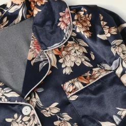 Begroting ✔️ Merkloos Vrouwen Pyjamaset Van 4, Satijn, Donker Blauw, Maat XL(42) 🔥 -Pyjama-s-dames Winkel 550x632 1