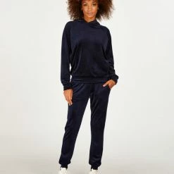 Gloednieuw 🧨 Hunkemöller Dames Nachtmode Top Velours - Blauw - Maat M ❤️ -Pyjama-s-dames Winkel 550x660 18