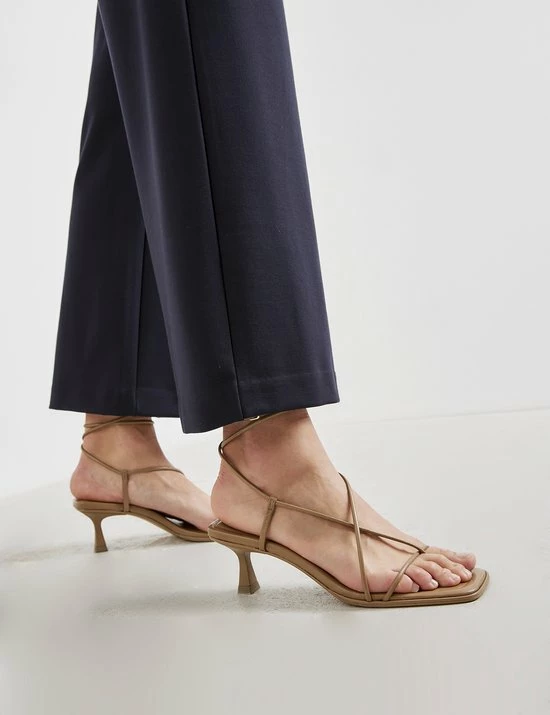 Kopen π TAIFUN Dames Wijde 7/8-broek Van Jersey ECOVERO™ Navy-38 β¨ 6 Kopen π TAIFUN Dames Wijde 7/8-broek Van Jersey ECOVERO™ Navy-38 β¨ - Afbeelding 4