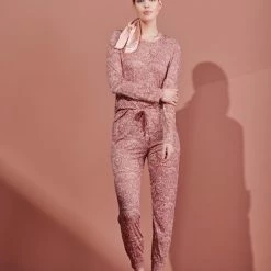 Beste recensies van 𧨠ESSENZA Waona Halle Top Lange Mouw Rose - XS β€οΈ 12 Beste recensies van 𧨠ESSENZA Waona Halle Top Lange Mouw Rose - XS β€οΈ -Pyjama-s-dames Winkel 550x733 76