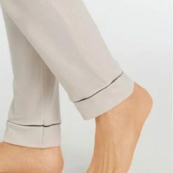 Groothandel π₯ Hanro Dames Pyjama Natural Comfort βοΈ 13 Groothandel π₯ Hanro Dames Pyjama Natural Comfort βοΈ -Pyjama-s-dames Winkel 550x790 6