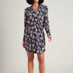 Gloednieuw π Schiesser Feminine Floral Comfort Fit Vrouwen Nachthemd - Donkerblauw - Maat 44 𧨠12 Gloednieuw π Schiesser Feminine Floral Comfort Fit Vrouwen Nachthemd - Donkerblauw - Maat 44 𧨠-Pyjama-s-dames Winkel 550x795 10