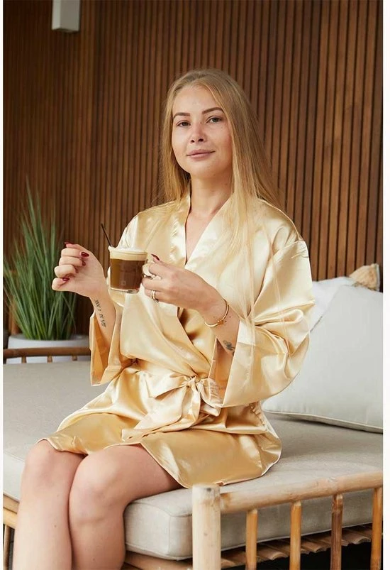 Top 10 π Merkloos Badjas Kimono Satijn Dames -100% Polyester Satijn – Champagne Kleurige Kamerjas - One Size (36-42) π 5 Top 10 π Merkloos Badjas Kimono Satijn Dames -100% Polyester Satijn – Champagne Kleurige Kamerjas - One Size (36-42) π - Afbeelding 3